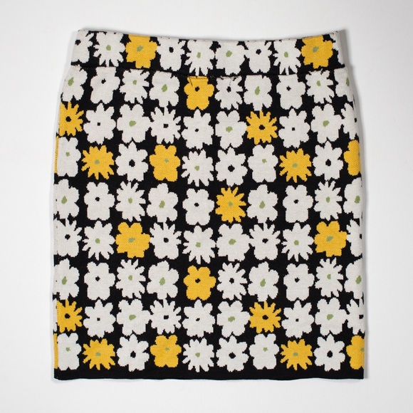 Mod Floral Mini Skirt - Picture 2 of 6
